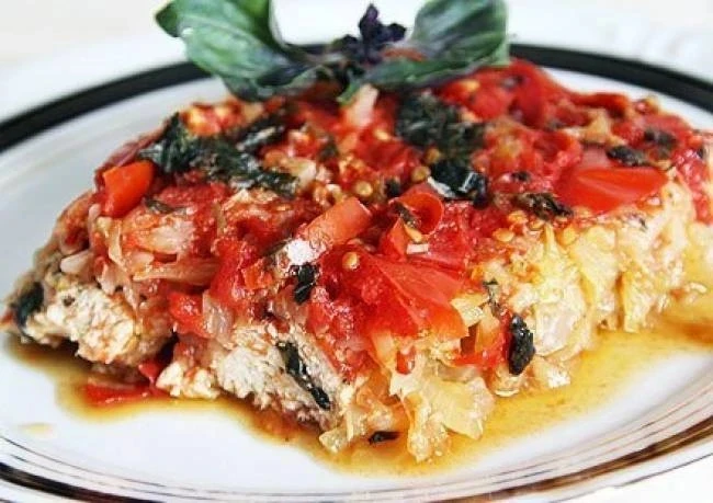 Индейка, тушеная с капустой