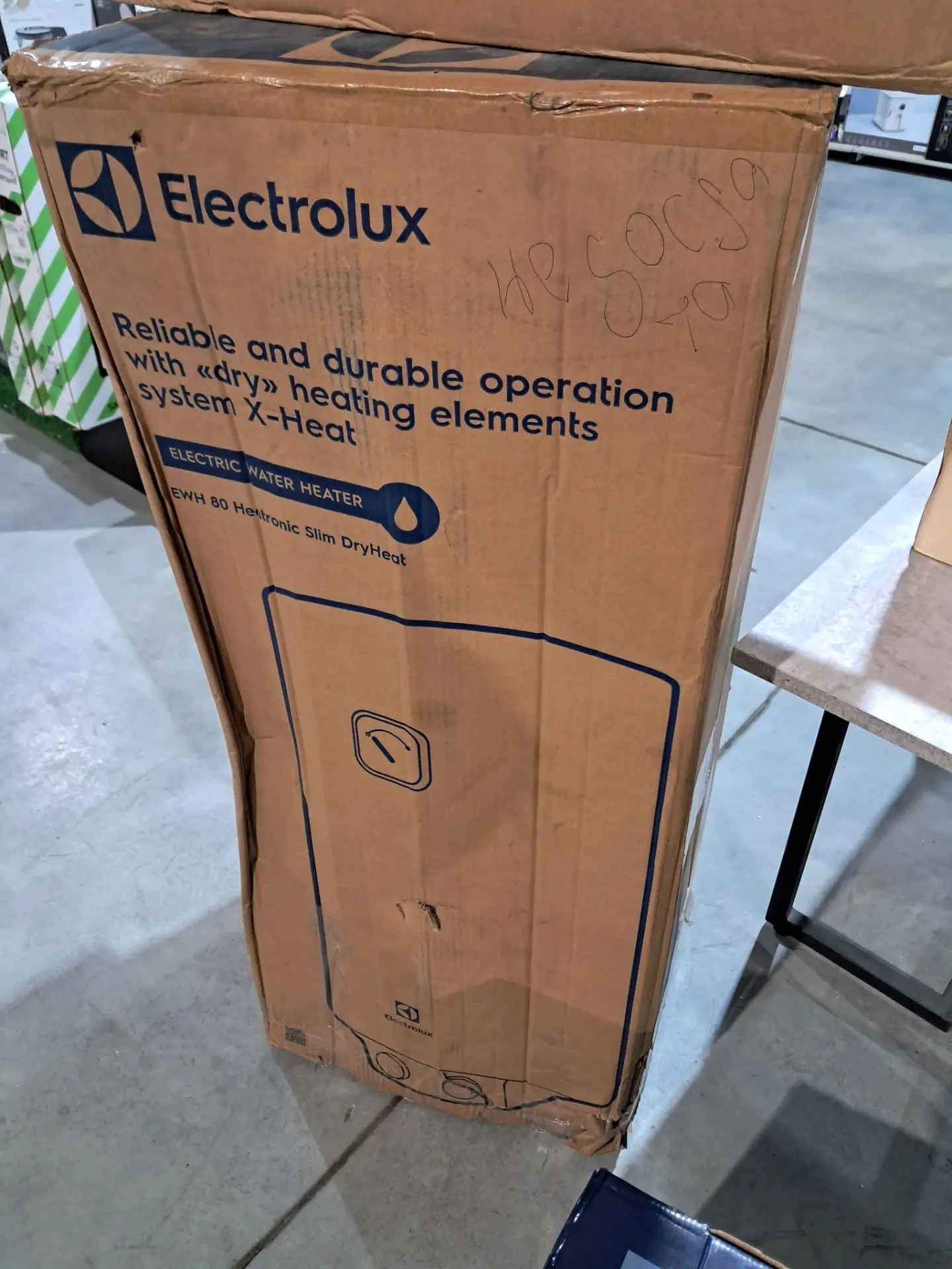 Водонагреватель Electrolux EWH 80 Heatronic Slim DryHeat