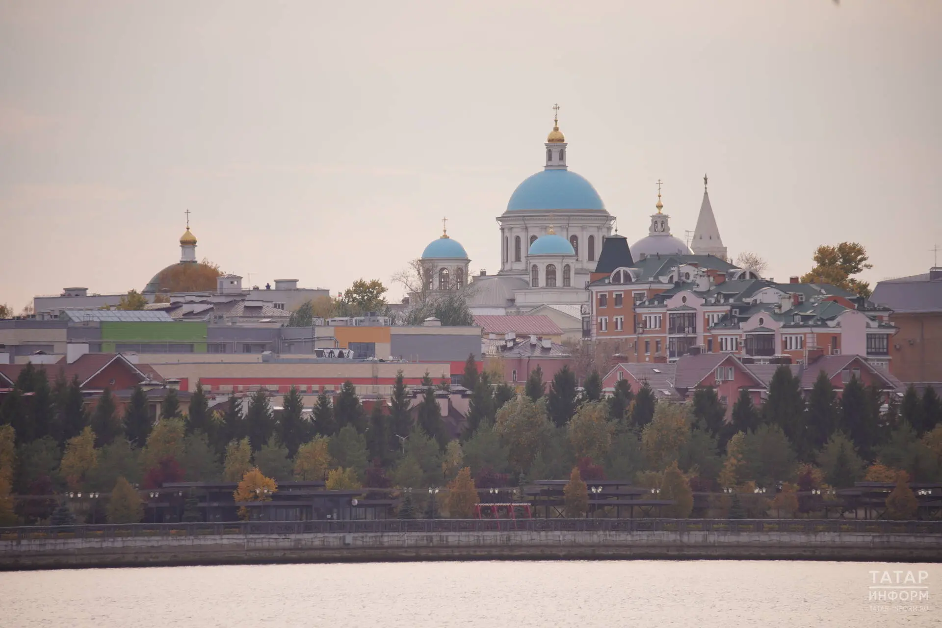 В Татарстане 15 октября воздух прогреется до +23 градусов