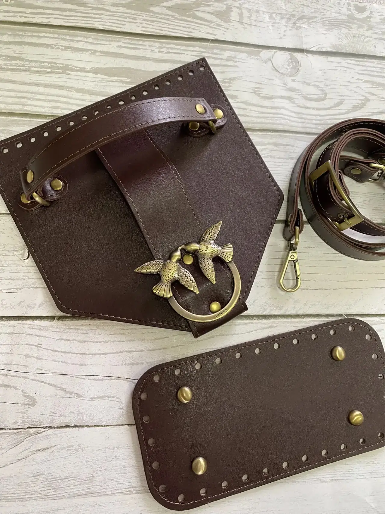 Можно забрать шикарный саквояж 👝
