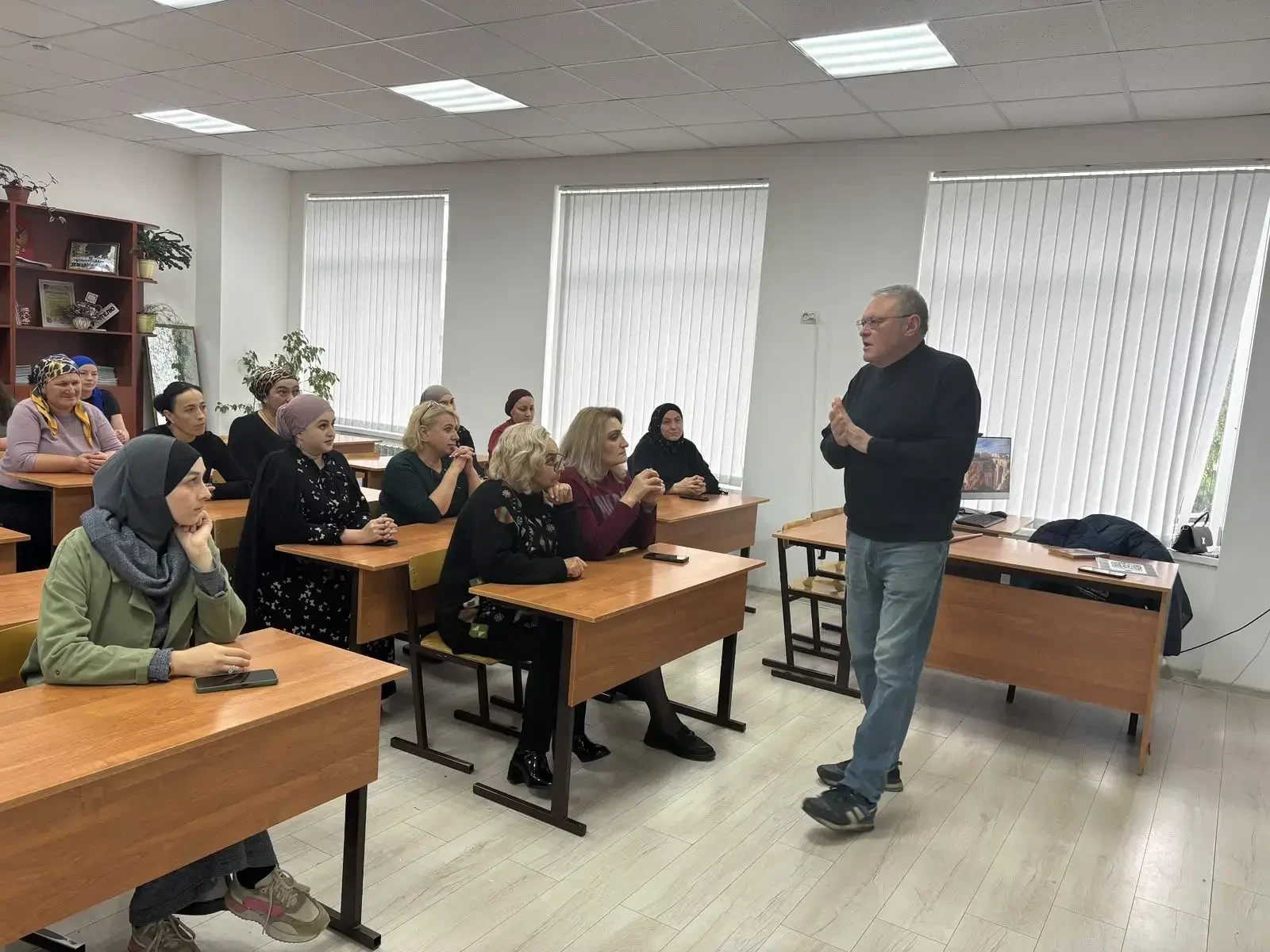 В школах Кабардино-Балкарии продолжается серия встреч психологов с родителями школьнико...