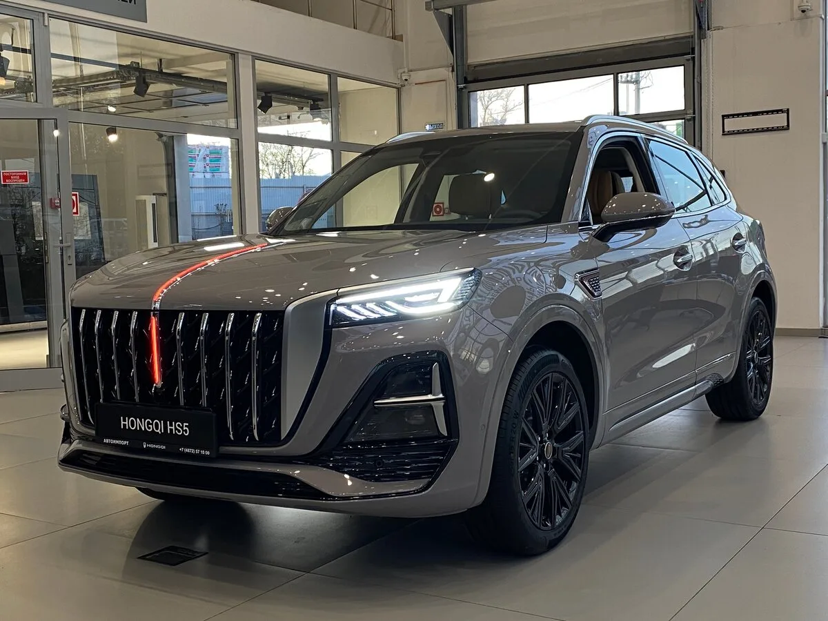 Новый HONGQI HS5: премиум, мощь, комфорт