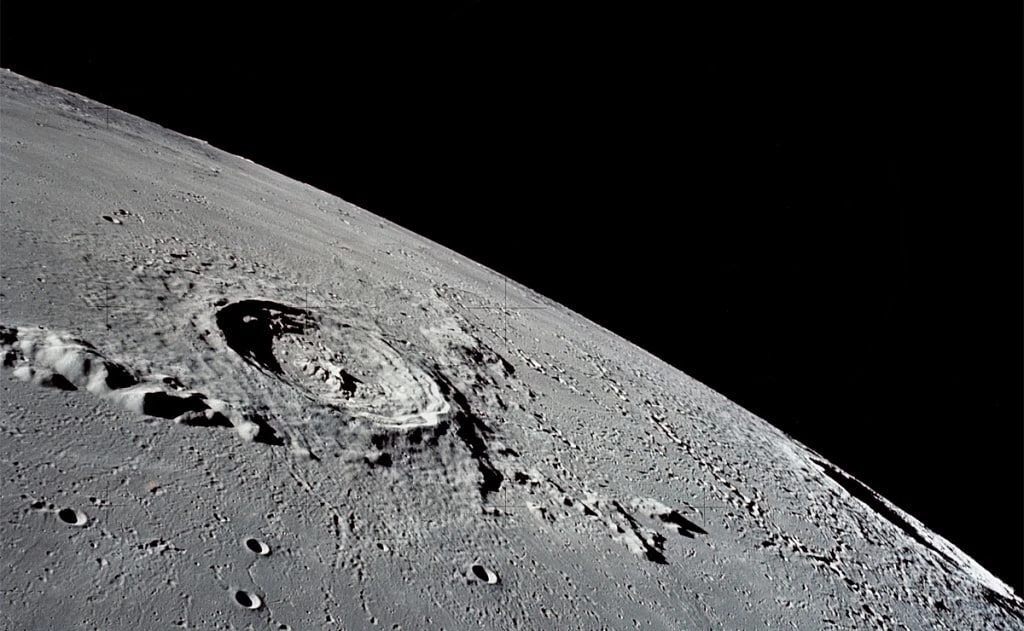 🌕 Российские ученые займутся изучением образцов грунта с обратной стороны Луны.