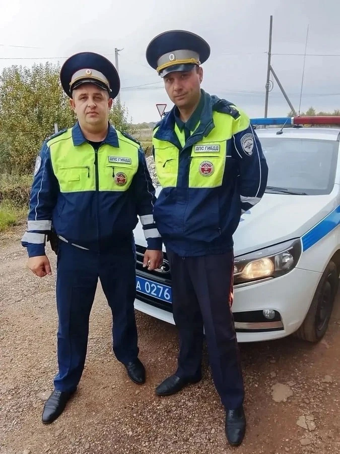 🚑🚓В Новгородской области автоинспекторы помогли доставить в больницу мужчину с диабетом