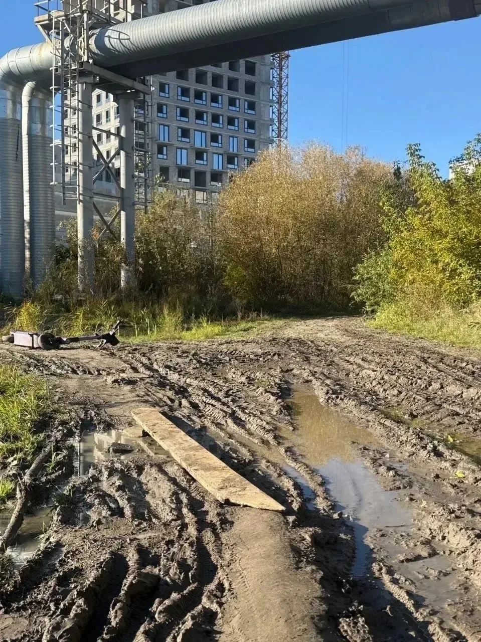 💩  Тюменцы тонут в глине и грязи