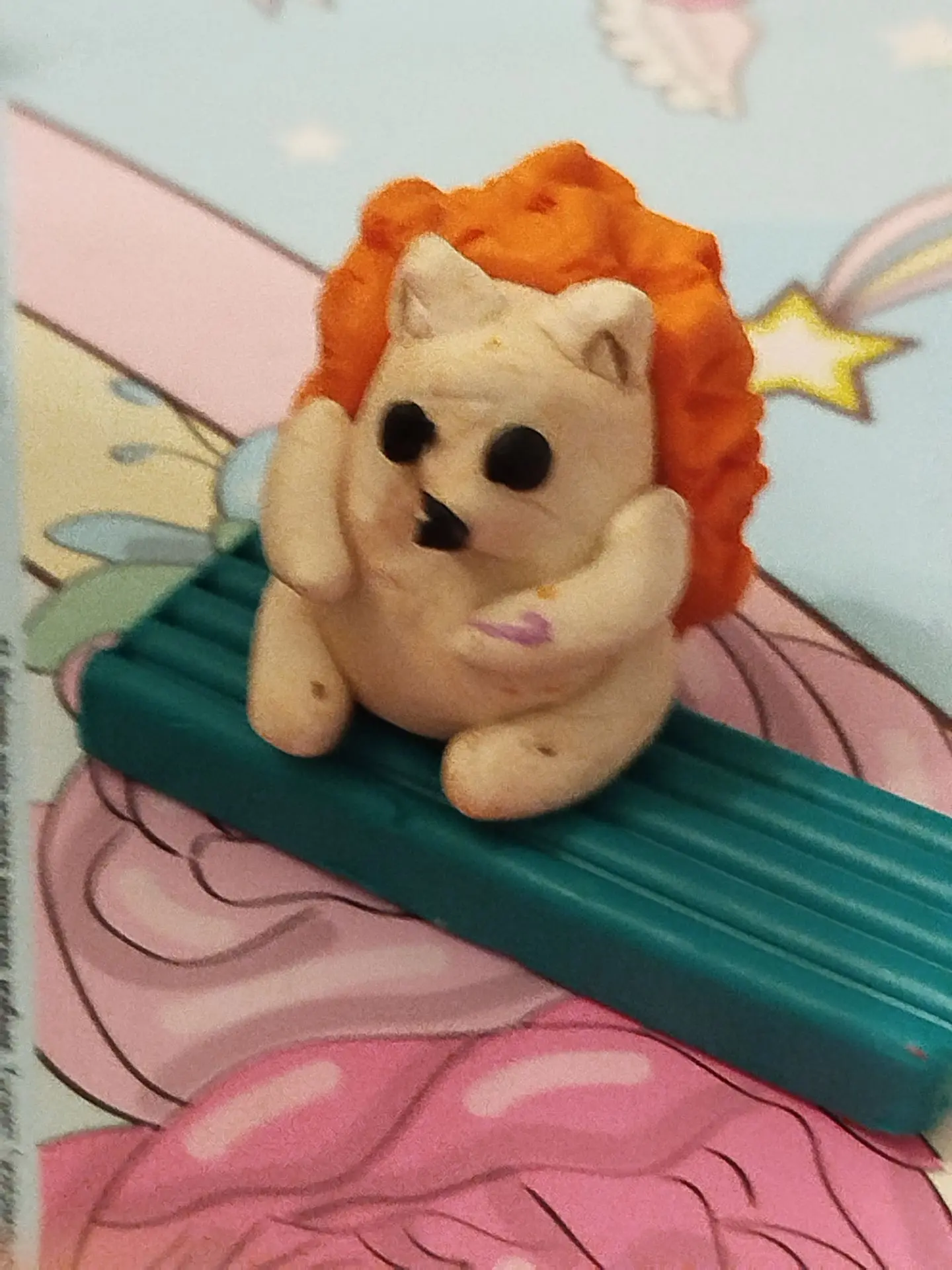Ёжик из пластилина.