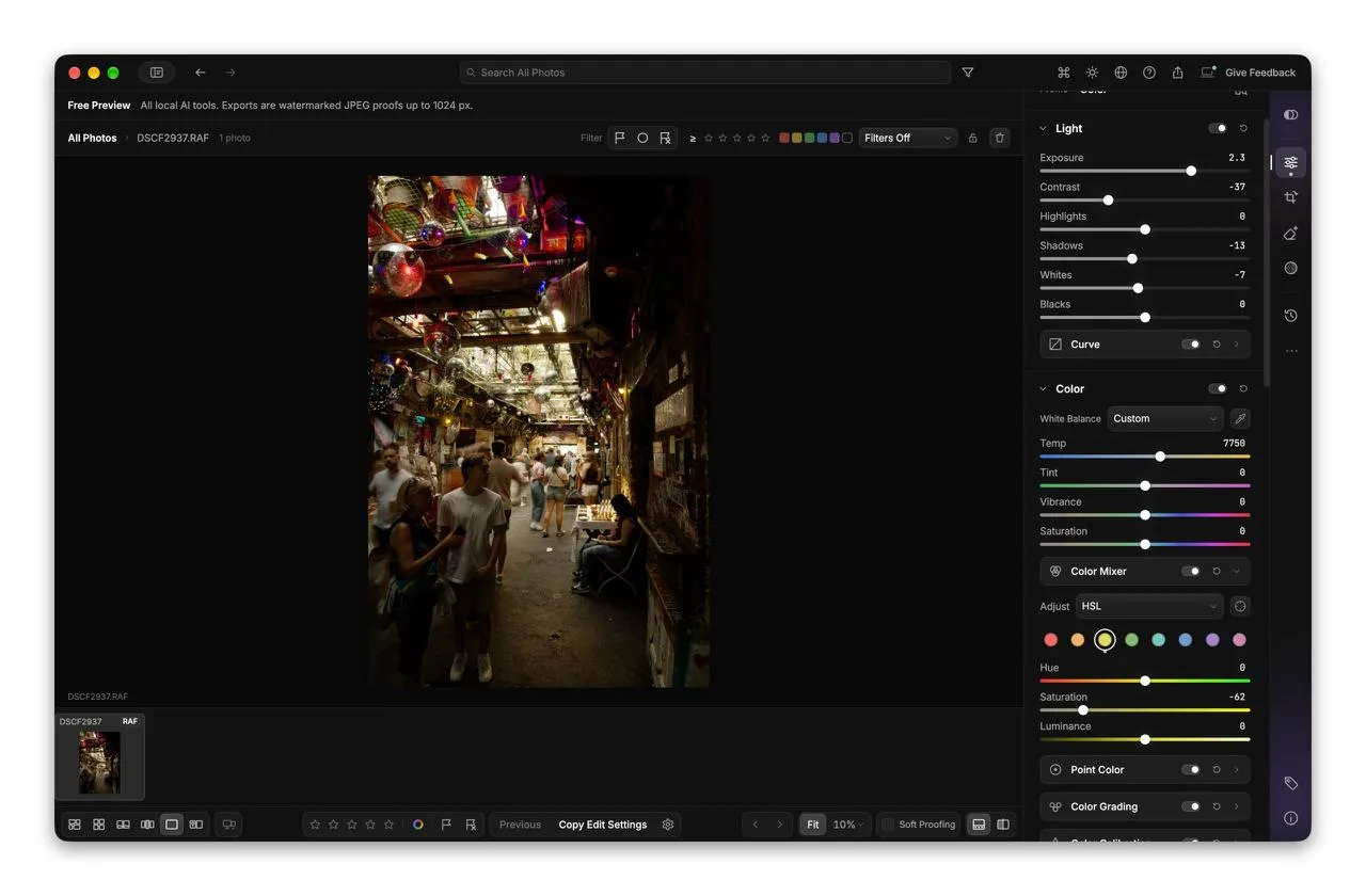 Подписка на Adobe больше не нужна: реддитор навайбкодил аналог Lightroom. У него есть п...
