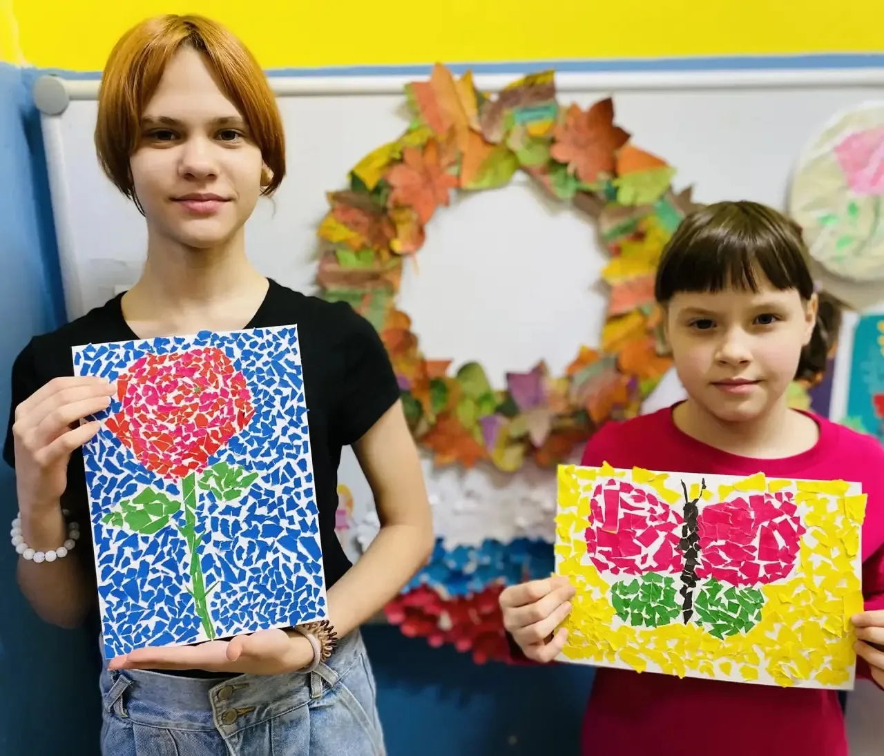 🖼️Ребята создали яркие картины из кусочков бумаги в технике обрывания. На их работах п...