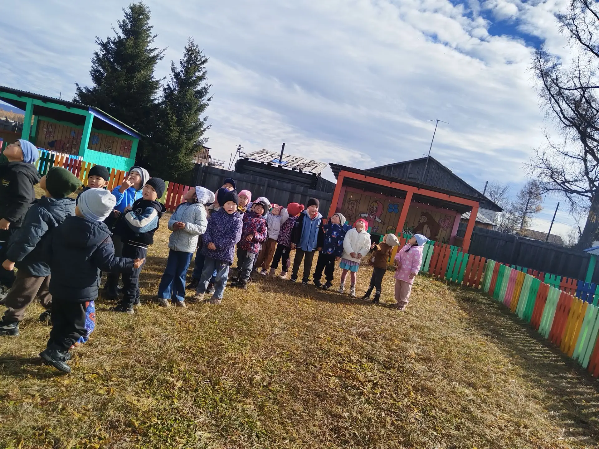 Прогулка в подготовительной группе