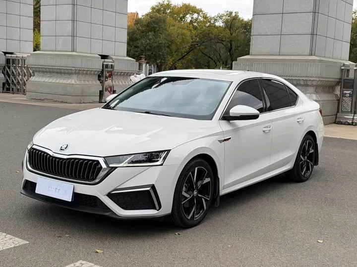 🔥 Skoda Octavia PRO 2023 (рестайлинг), TSI280, комплектация Prestige