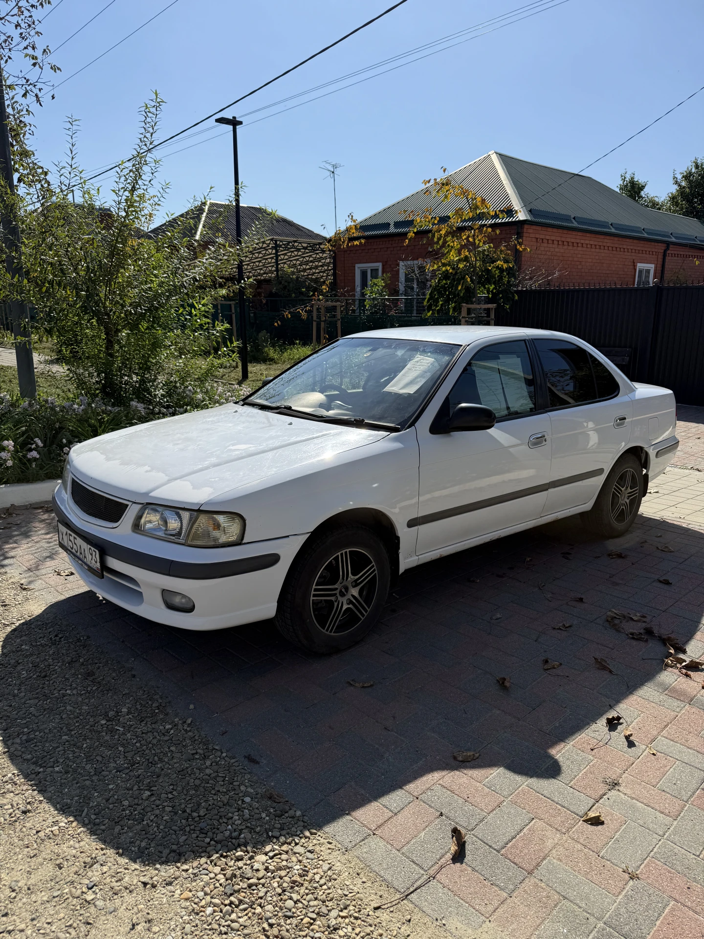 Продам свой авто. Nissan Sunny B15, 1999 года. Цена 370 без торга. Все вопросы по телеф...