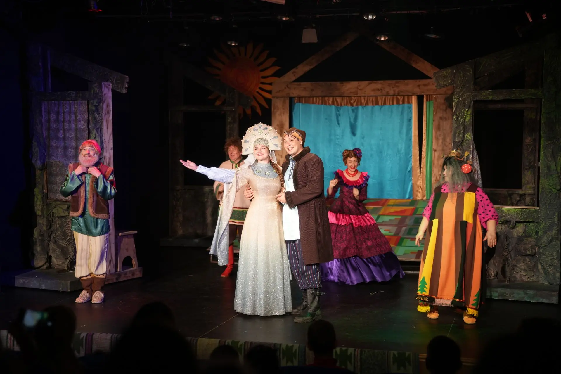 БОЛЬШИЕ ГАСТРОЛИ - ВТОРОЙ ДЕНЬ ШАДРИНСКОГО ДРАМАТИЧЕСКОГО ТЕАТРА 🎭