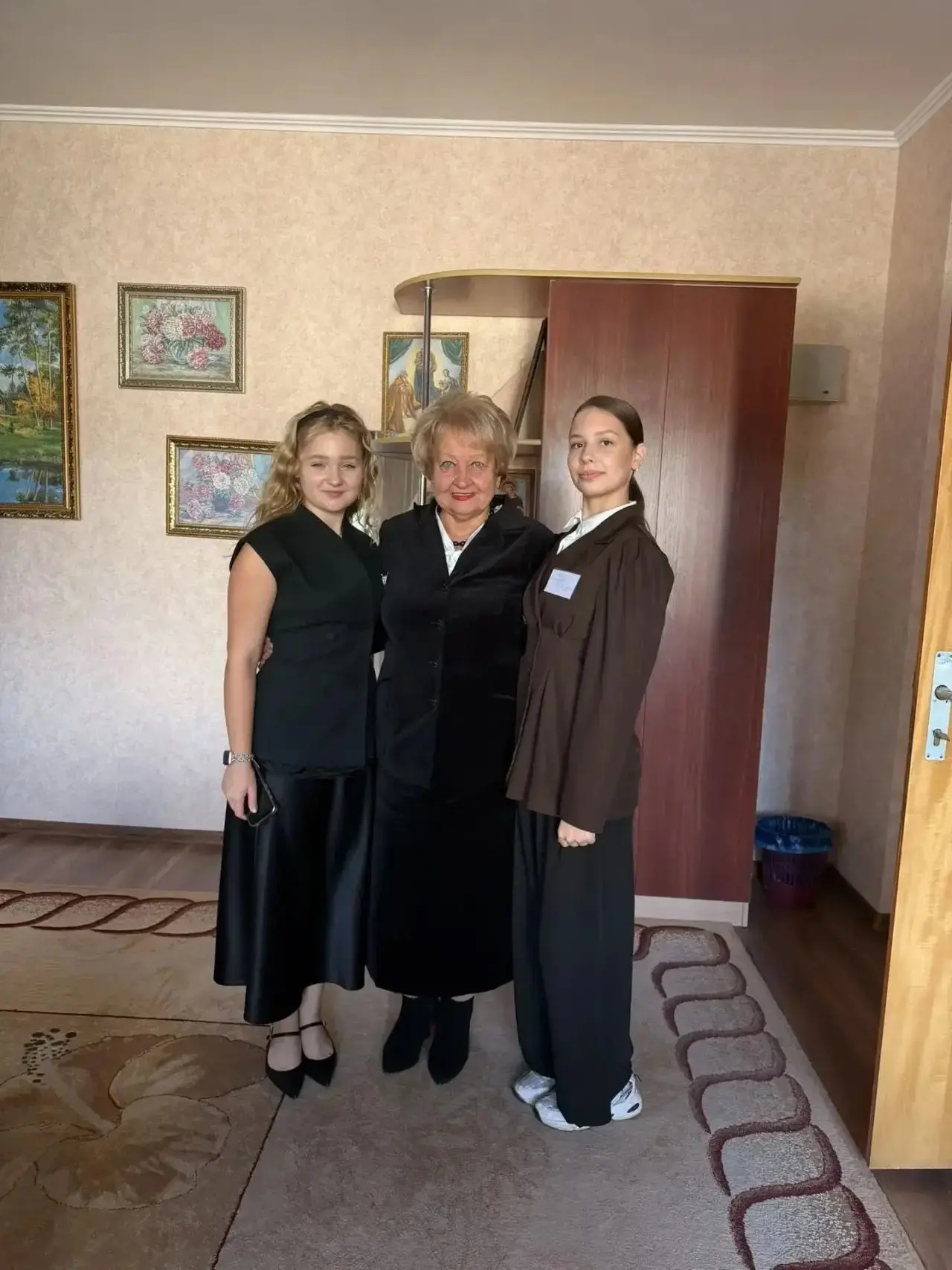 В преддверии Дня учителя в ОБОУ «Лицей-интернат пос. им. Маршала Жукова» прошёл День са...
