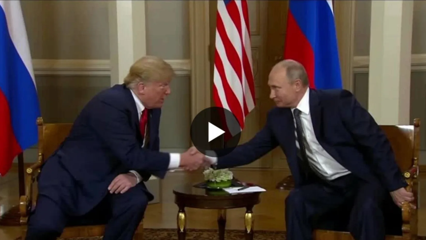 Белый дом может смягчить санкции против судов, перевозивших нефть из России, Ирана и Ве...