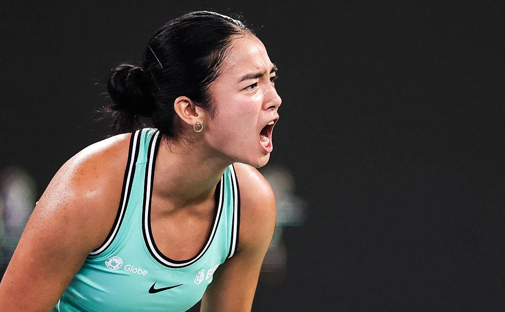 Китаянка Ши Хань (217-я ракетка мира) сенсационно обыграла 19-й номер WTA Александру Эа...