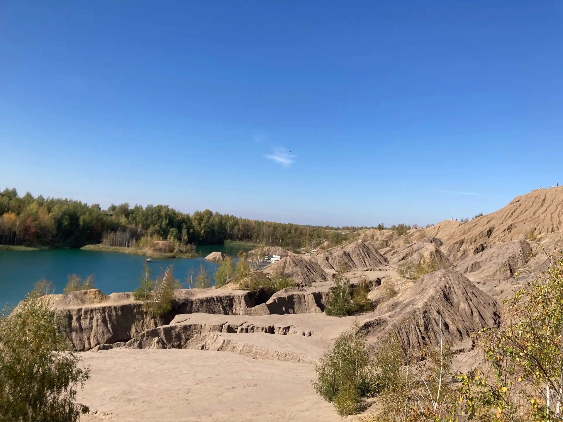 Живописный карьер в тульской области, кондуки.