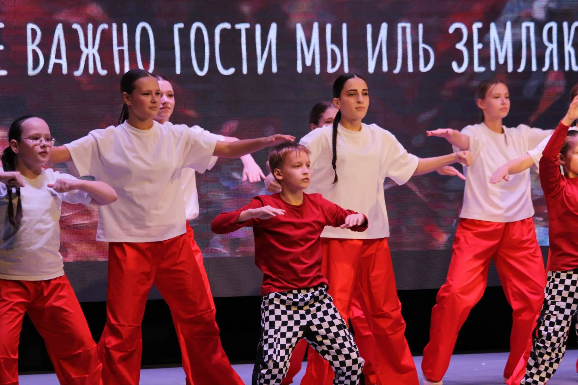 ✨В Усть-Куломе с размахом прошёл творческий конкурс «Две звезды»