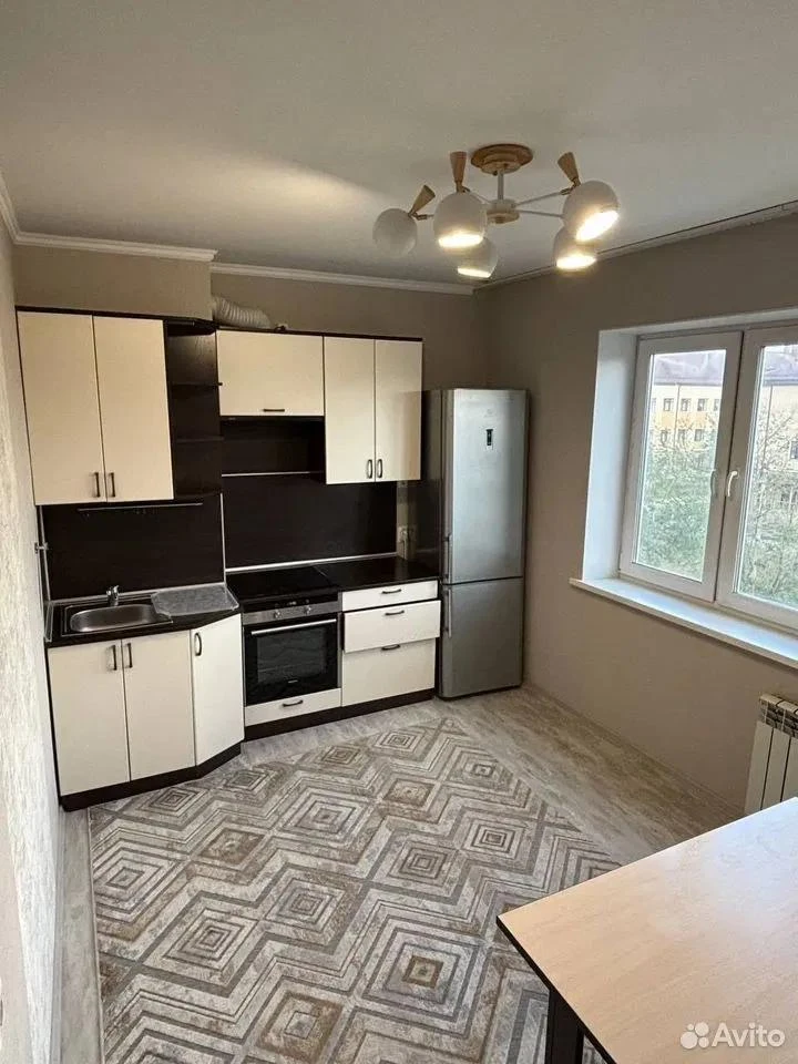 Сдам без посредников: 1-комнатная квартира, 43м²