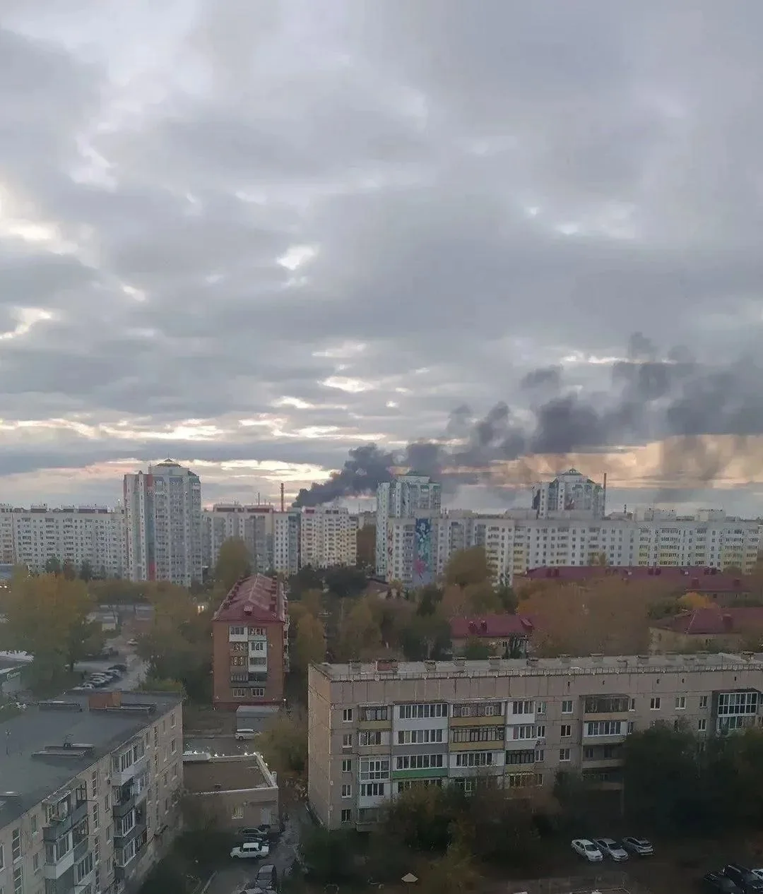 Омск — ударили дроны ВСУ, работают экстренные службы, большинство дронов сбиты средства...