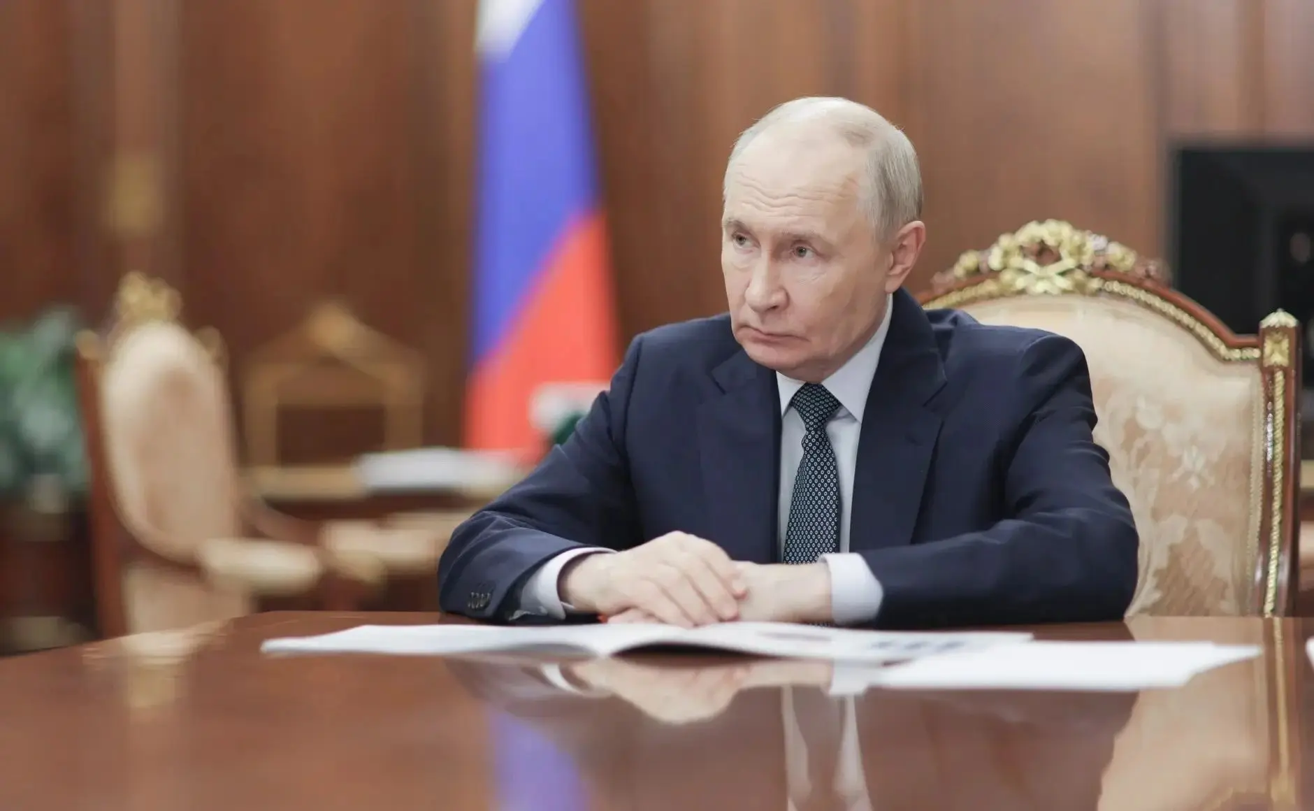 Поздравляю Президента России Владимира Владимировича Путина с днём рождения!