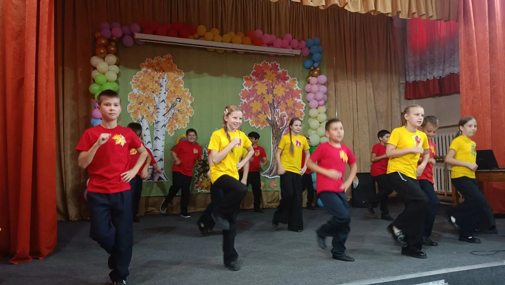 🍁В школе села Домна стартовали праздники «Осени»