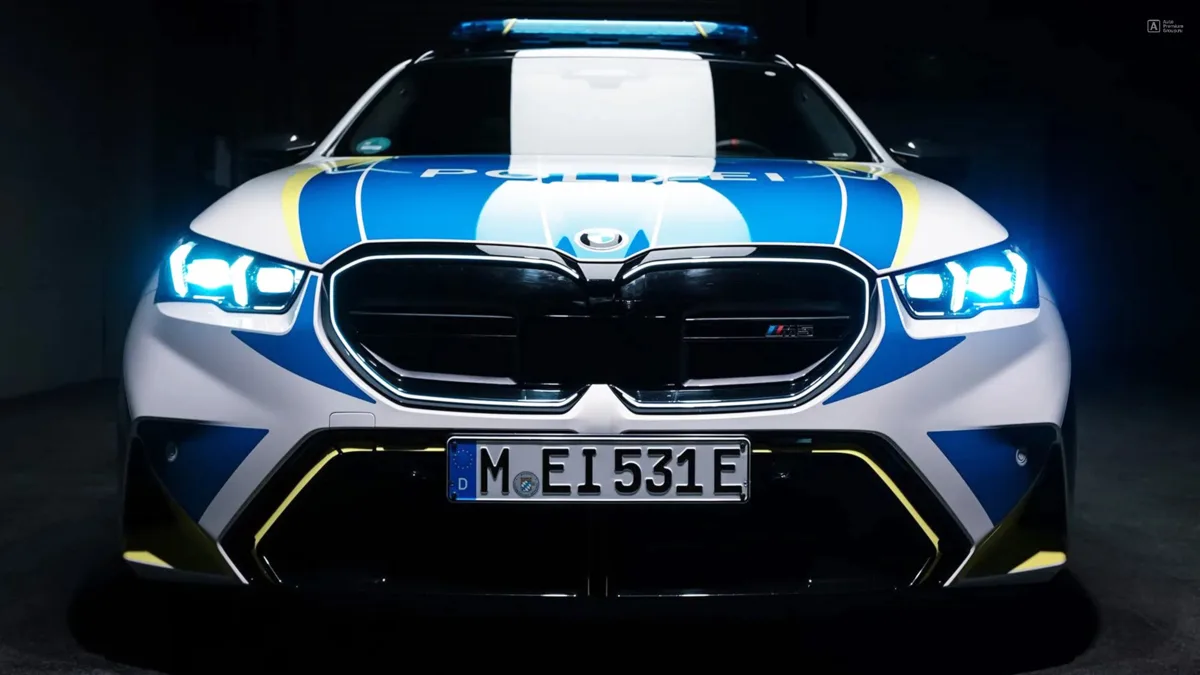 Полицейский BMW M5 Touring заставит преступников дрожать от страха