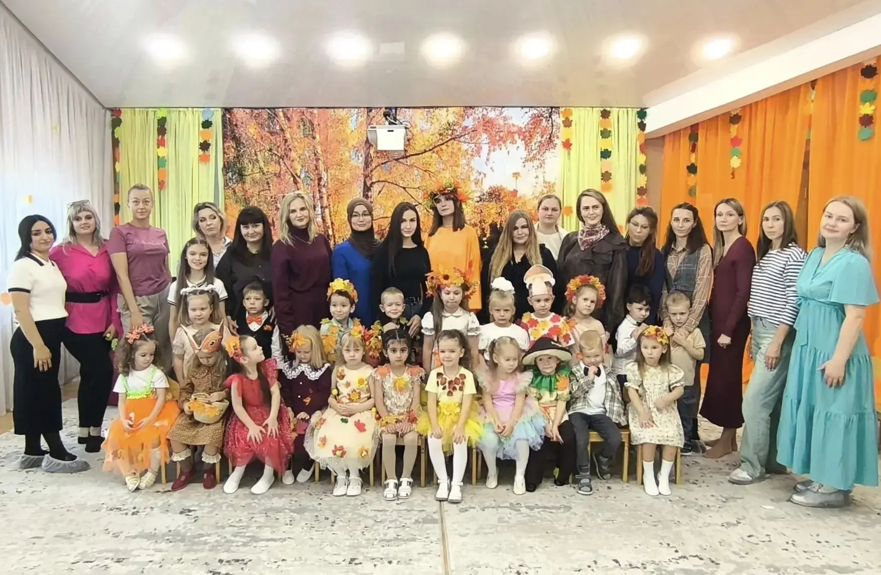 🍂 В средней группе №5 состоялось долгожданное событие  – совместный праздник для детей...