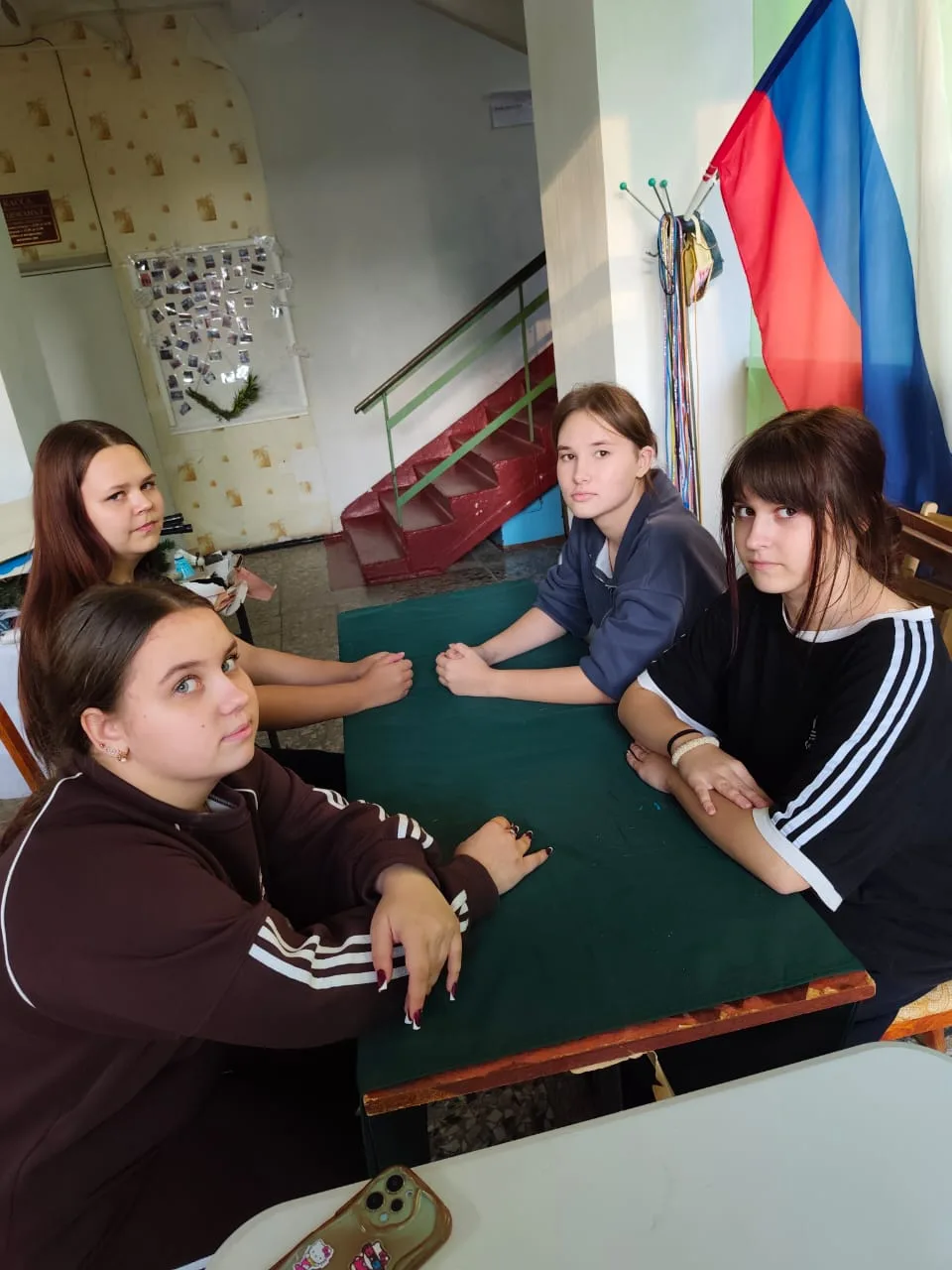 🛡 «Доверяй, но проверяй»:сегодня специалист дк п.Ботаника провел познавательную програ...
