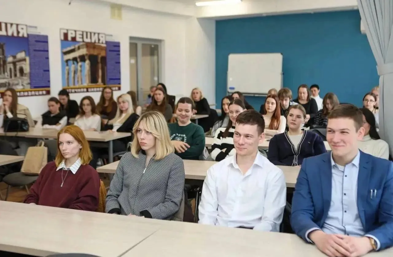 🎓 «Часть современной истории Города-Героя»: Илья Журавлев поздравил СевГУ с днем рождения