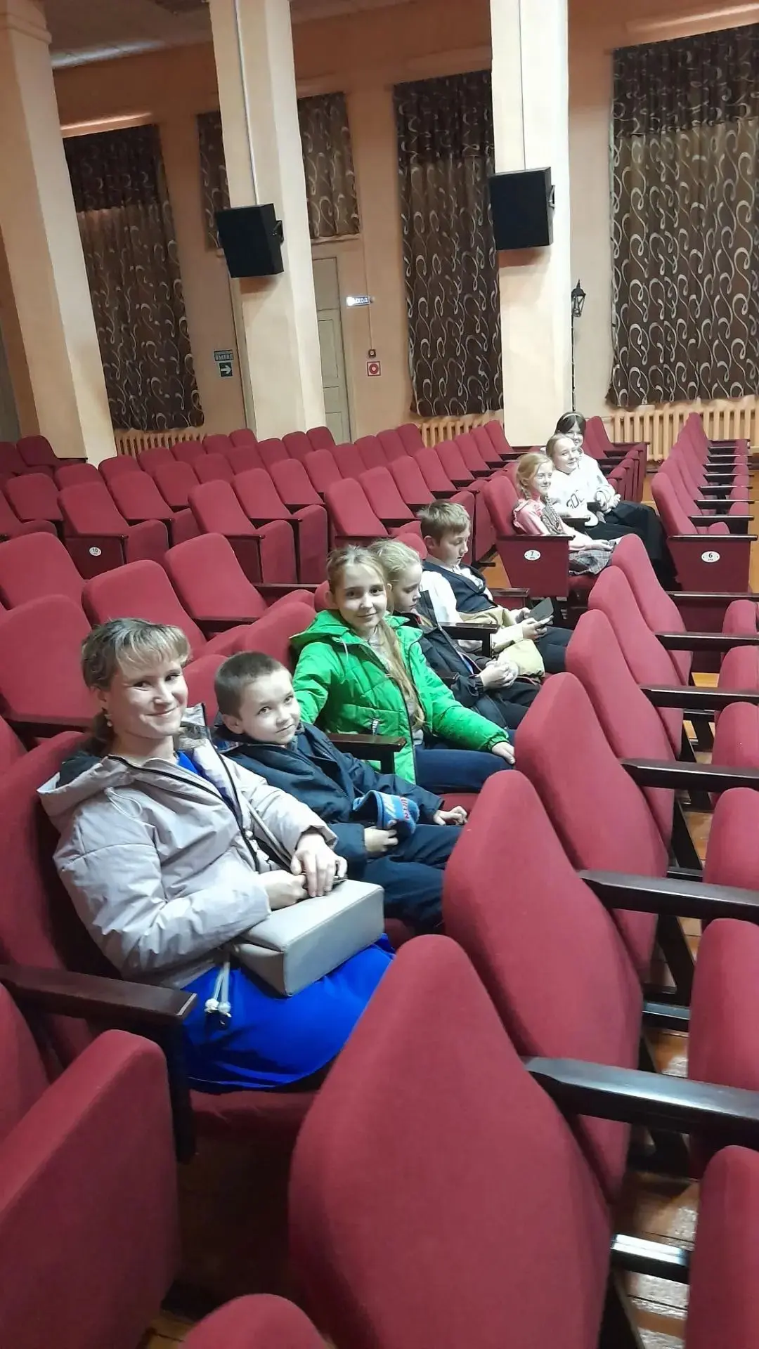 Сегодня ученики нашей школы с.Коткишево и с.Солтаново посетили кинотеатр, где с  больши...