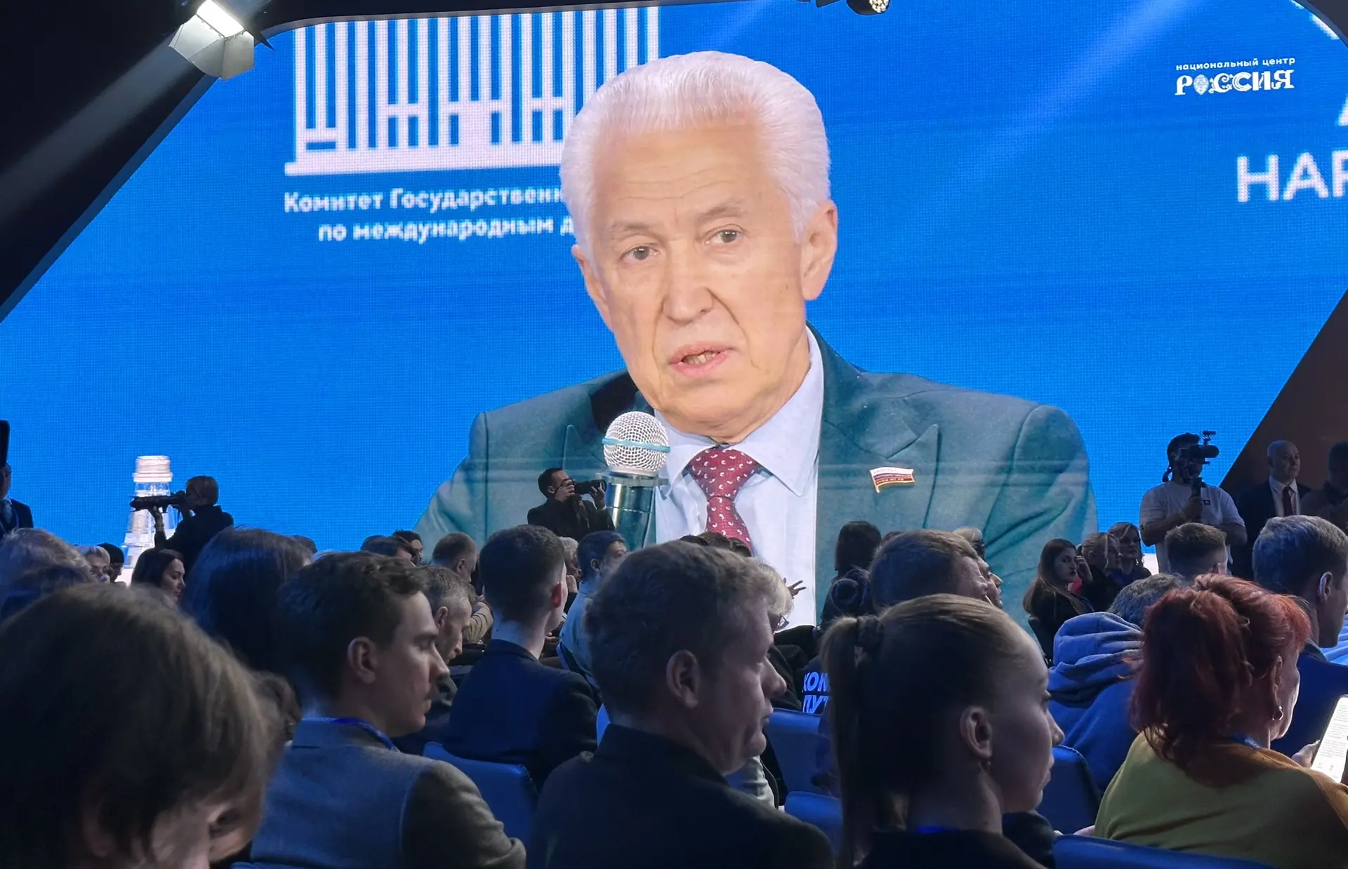 О деятельности Госдумы, направленной на совершенствование миграционной политики, расска...