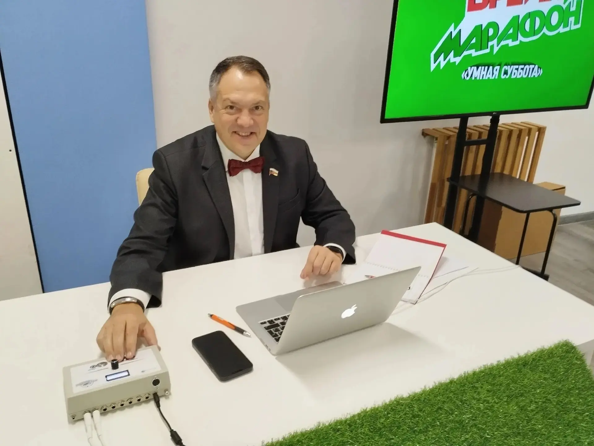 Upd: Александр Лавренев уже не депутат Ханты-Мансийска. 😅