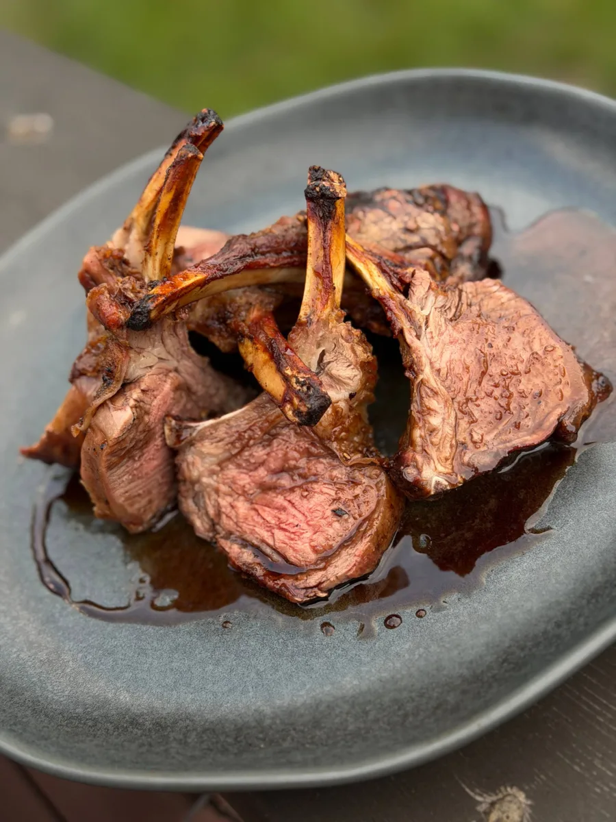 🥩 Когда хочется приготовить что-то особенное — каре ягнёнка «Гурманин»!
