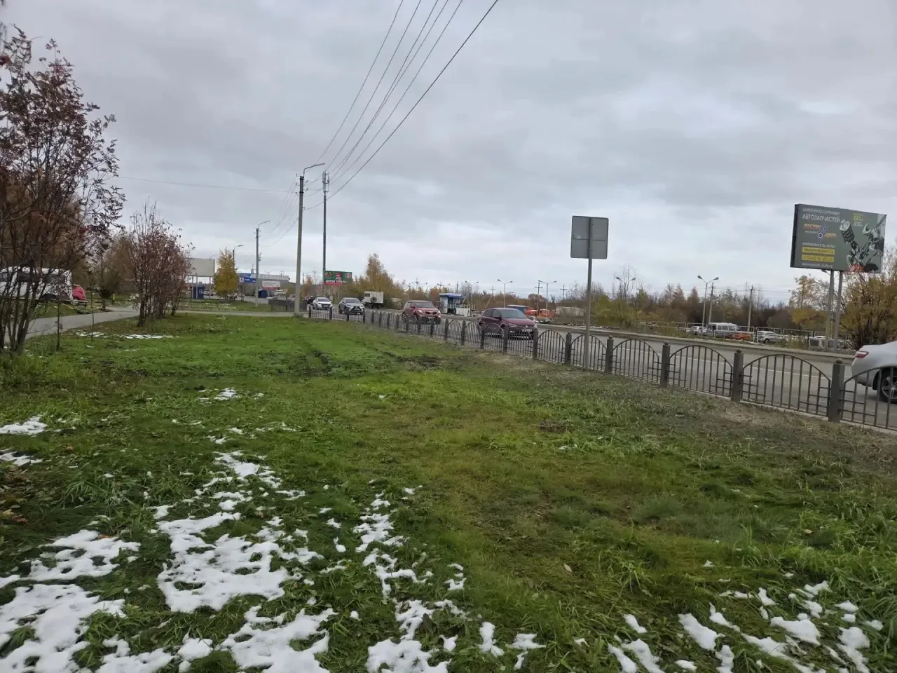 Жители 13-го микрорайона неоднократно жаловались на недобросовестных водителей, которые...
