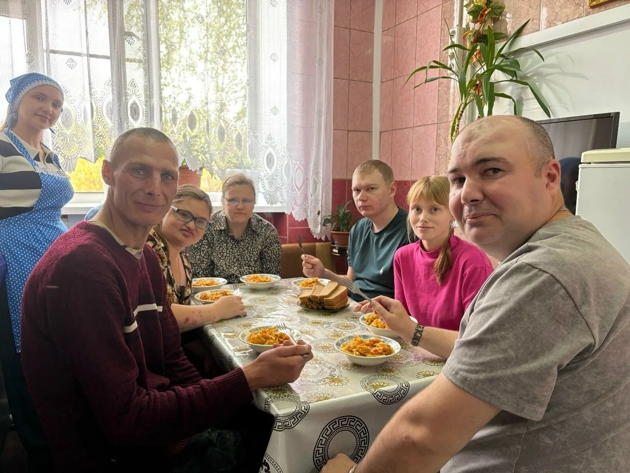 Три шага в самостоятельную жизнь: готовим овощное рагу на мастер‑классе по сопровождаем...