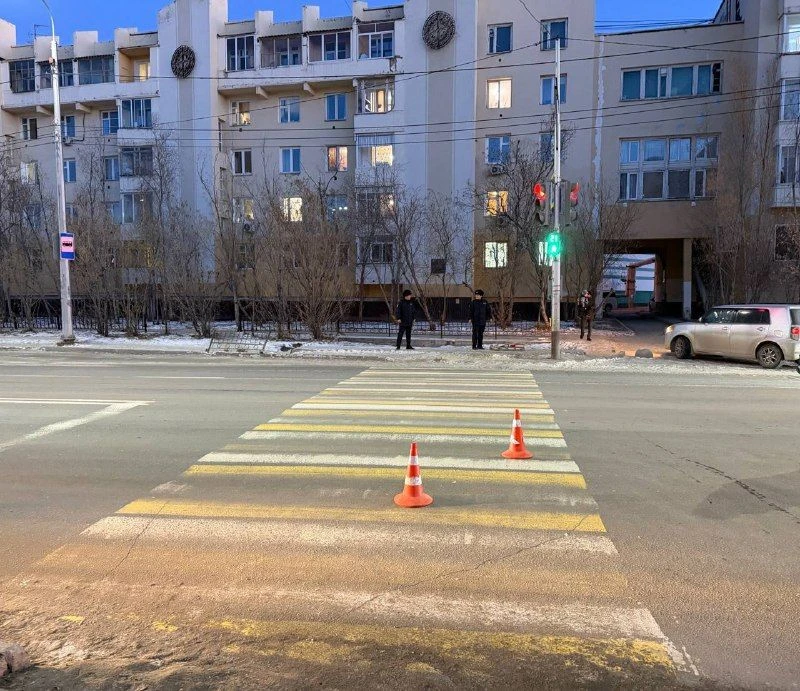 Водитель сбил пешеходов в центре Якутска
