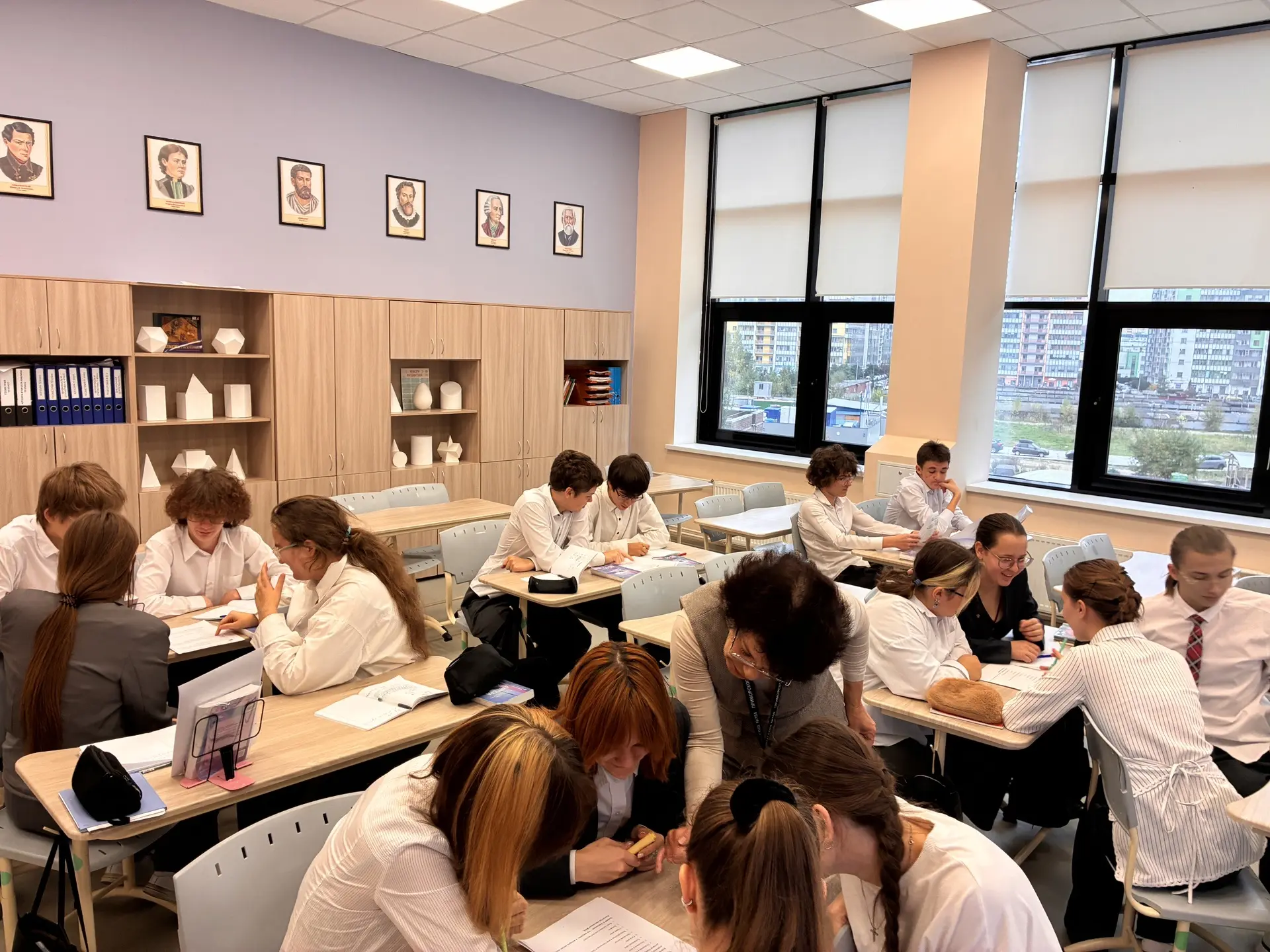 👩‍🏫 Школа участвует в апробации учебного курса "Финансовая грамотность" для обучающих...