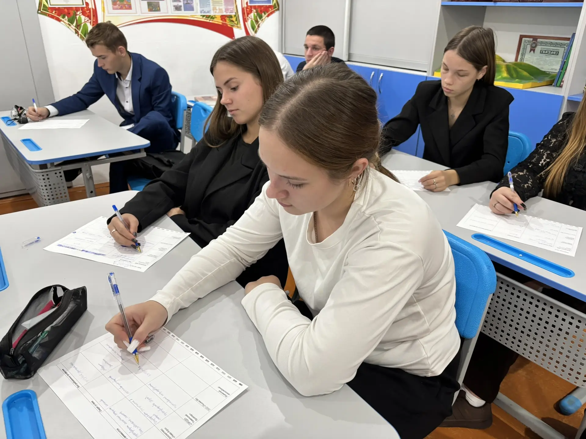 📌 8 октября в 11 классе прошёл внеурочный курс «Россия — мои горизонты»