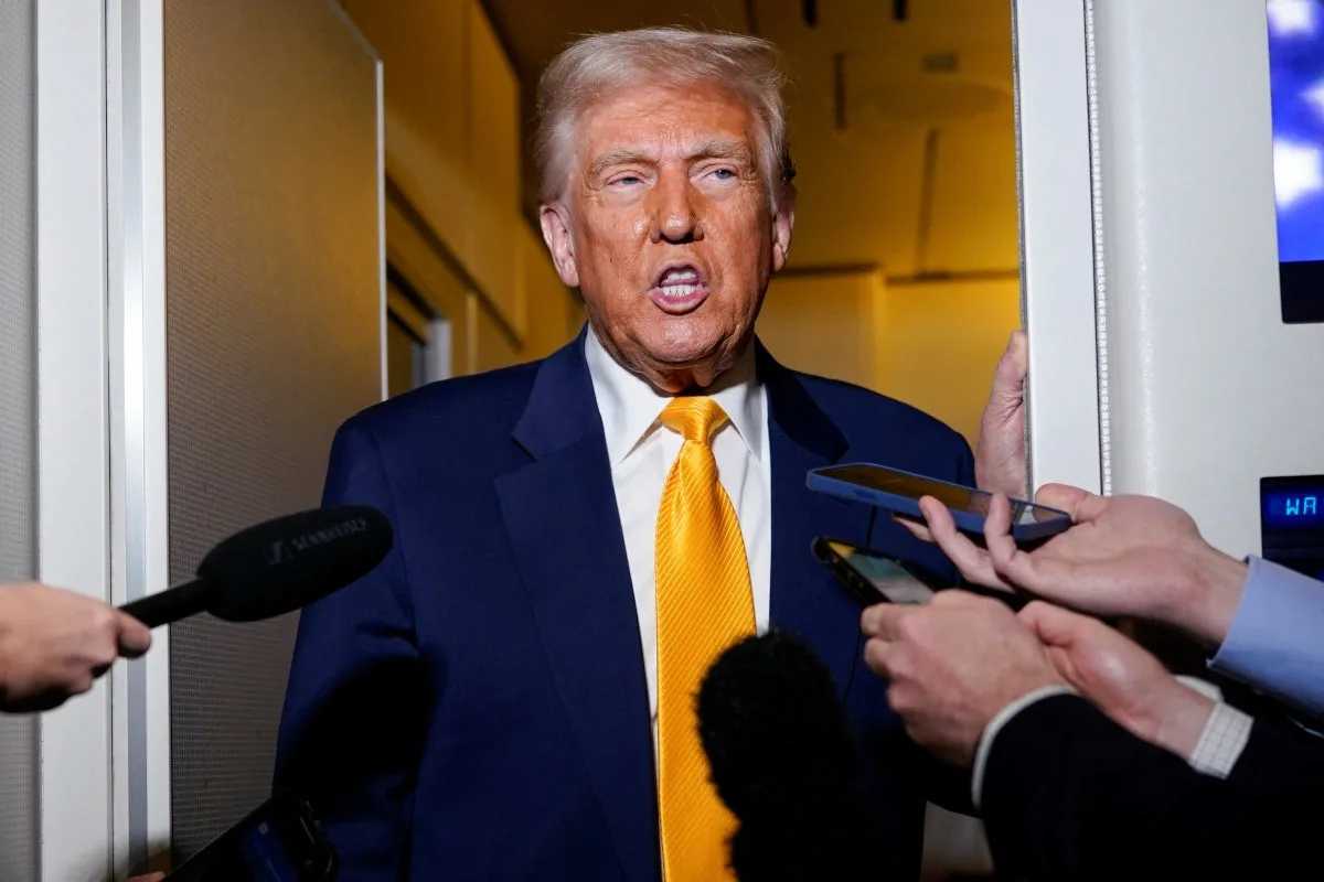 Трамп заявляет, что Штаты не прекращали предоставлять Украине разведывательную информацию.
