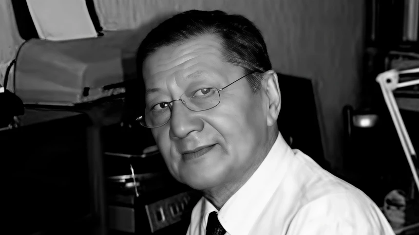 Композитор и педагог Бакир Баяхунов, удостоенный звания народного артиста Казахской ССР...
