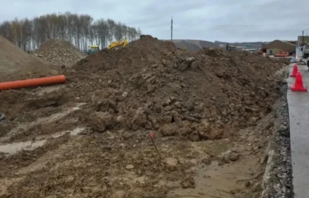 Госинспекция труда начала проверку после гибели засыпанного грунтом рабочего в Прикамье