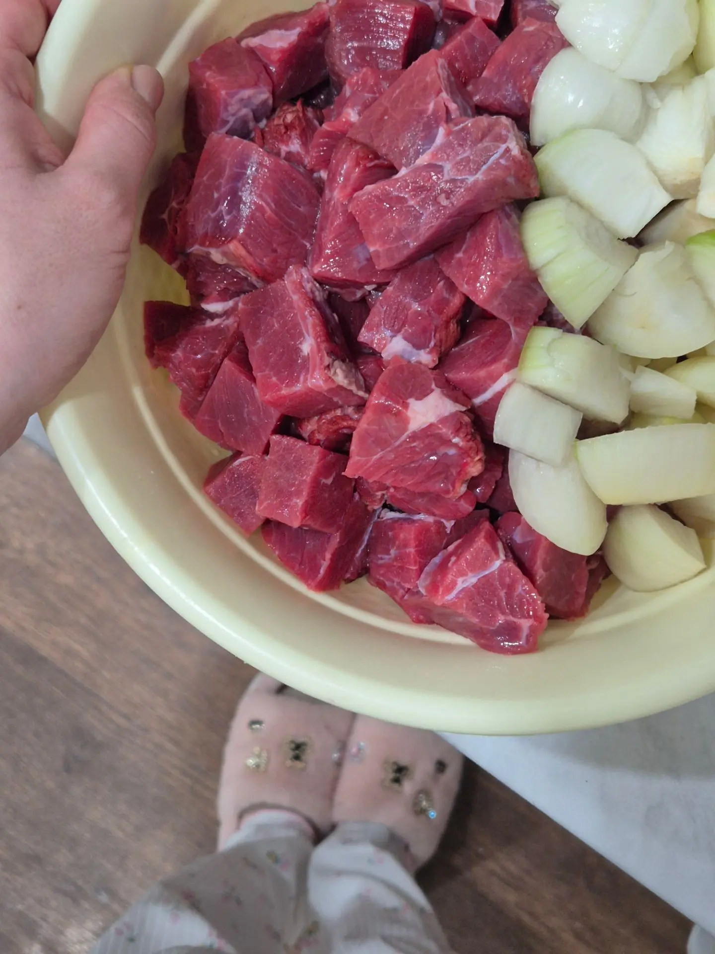 Вечер такой. Другого контента нет😄 сейчас достану мясорубку:)