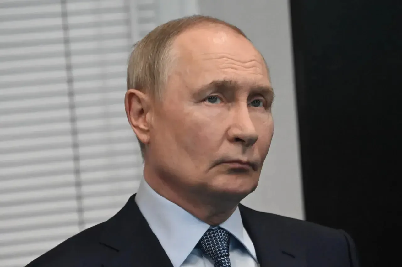 Путин поручил проверить, как новый мост скажется на панораме Петербурга