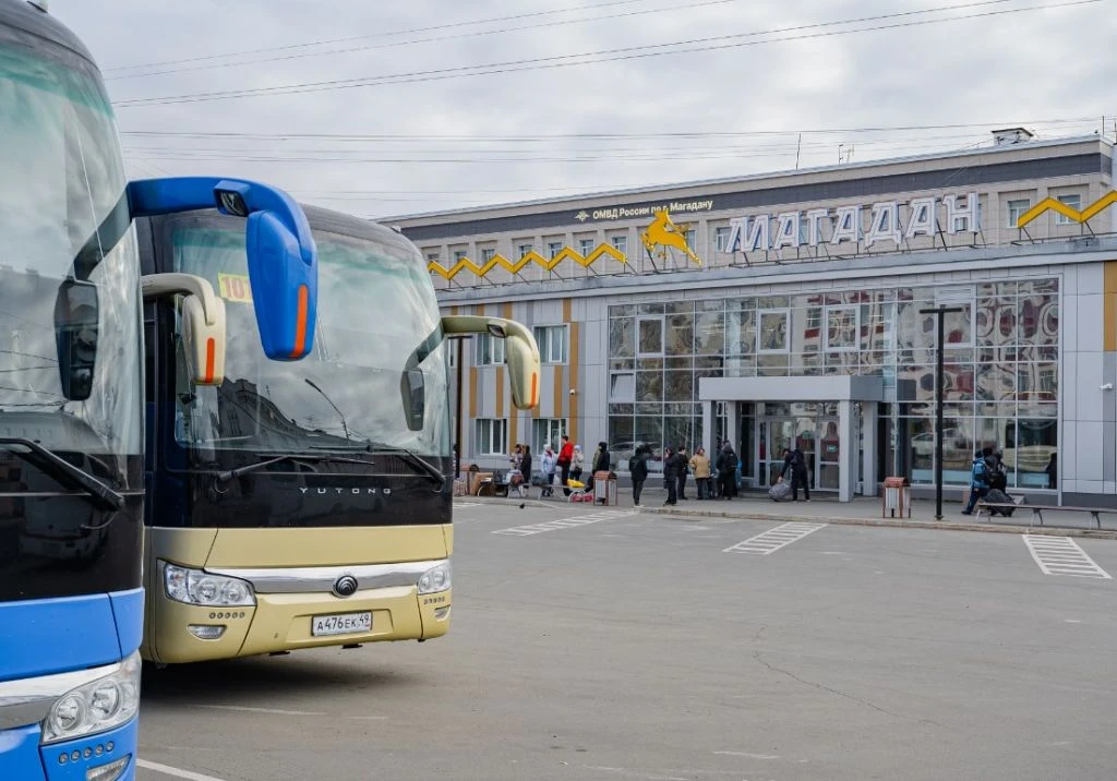 Магаданцы могут заранее покупать через интернет билеты на межмуниципальные автобусы