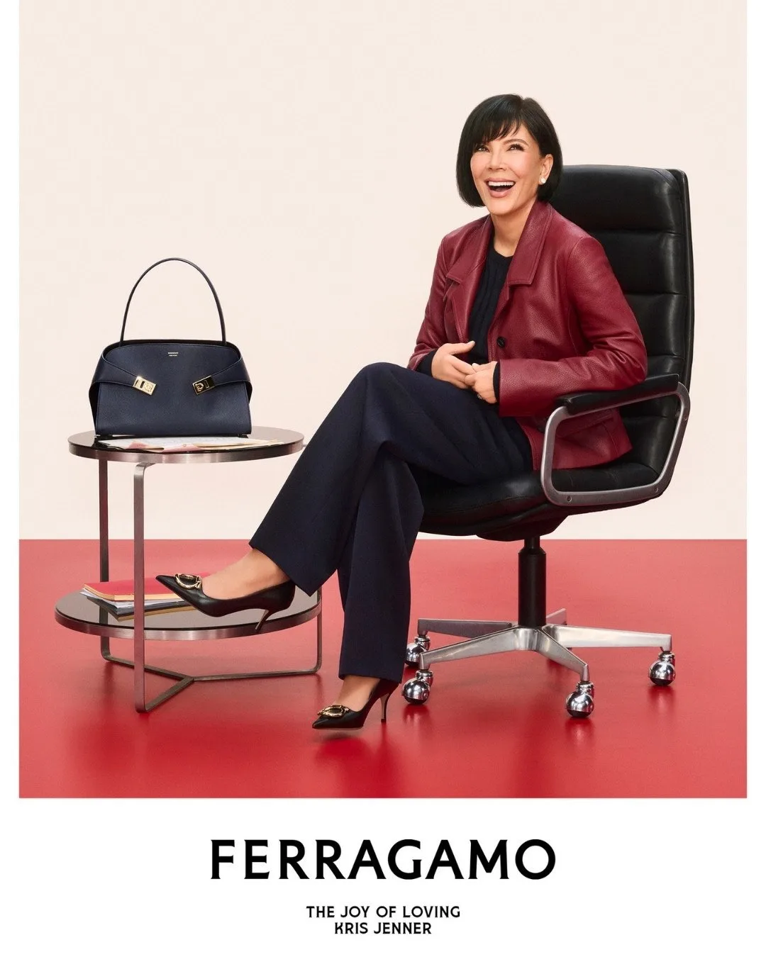 Крис Дженнер примерила роль режиссёра в новой праздничной кампании Ferragamo под назван...