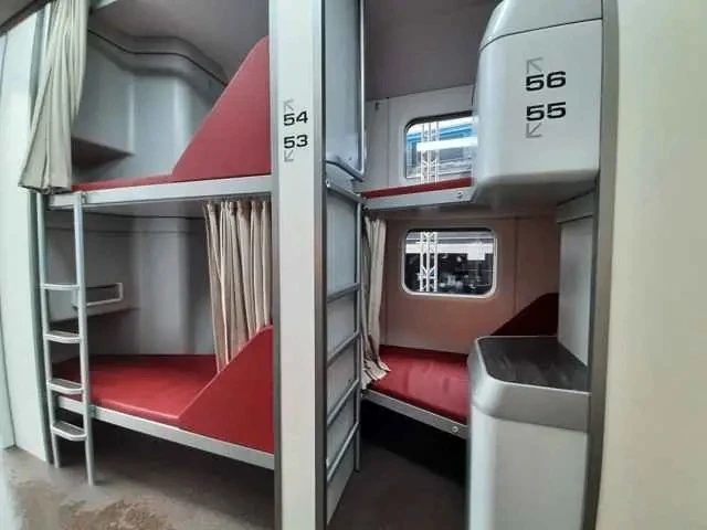 Капсулы на рельсах: РЖД готовит вагоны для одиночных путешествий 🛤️