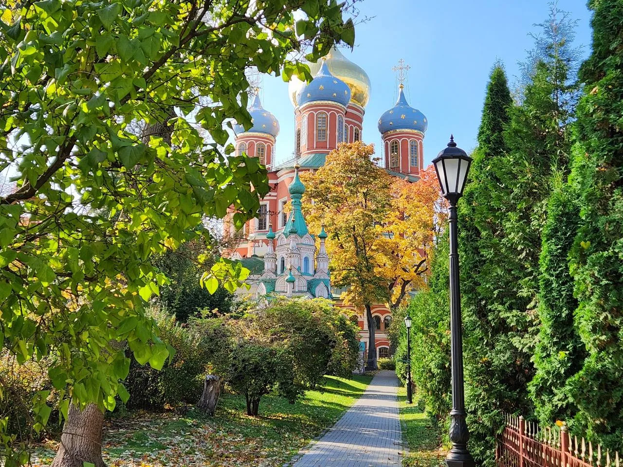 Как же подходит осень нашему району! 🍂
