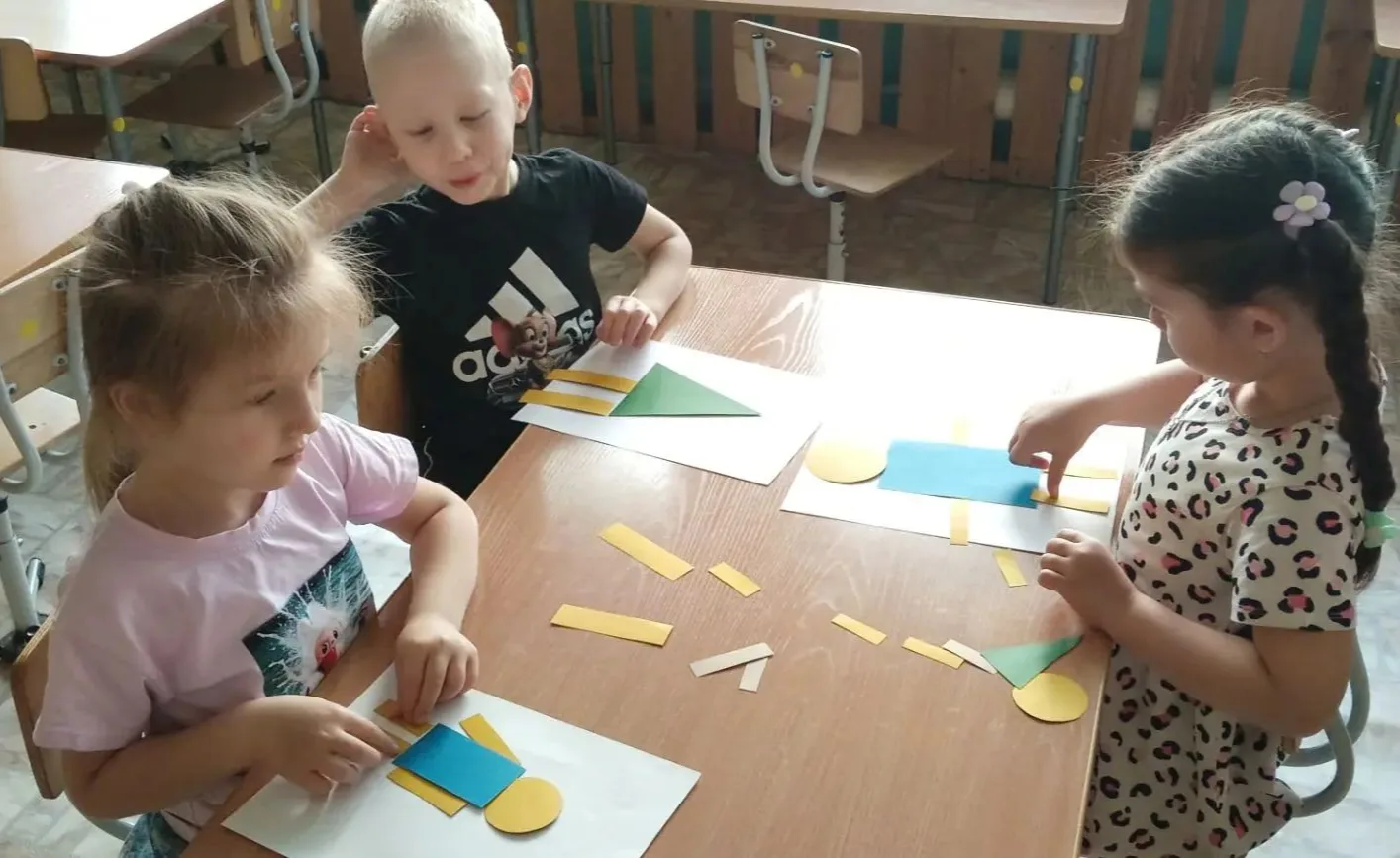 Сегодня в группе "Ромашки" прошло увлекательное занятие о геометрических фигурах! На за...