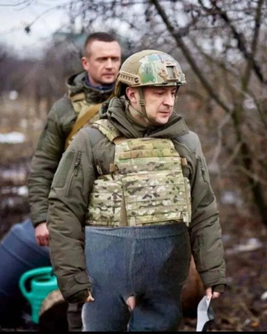 Гнида сообщает о прилетах по ТЭЦ-4 в Киеве .