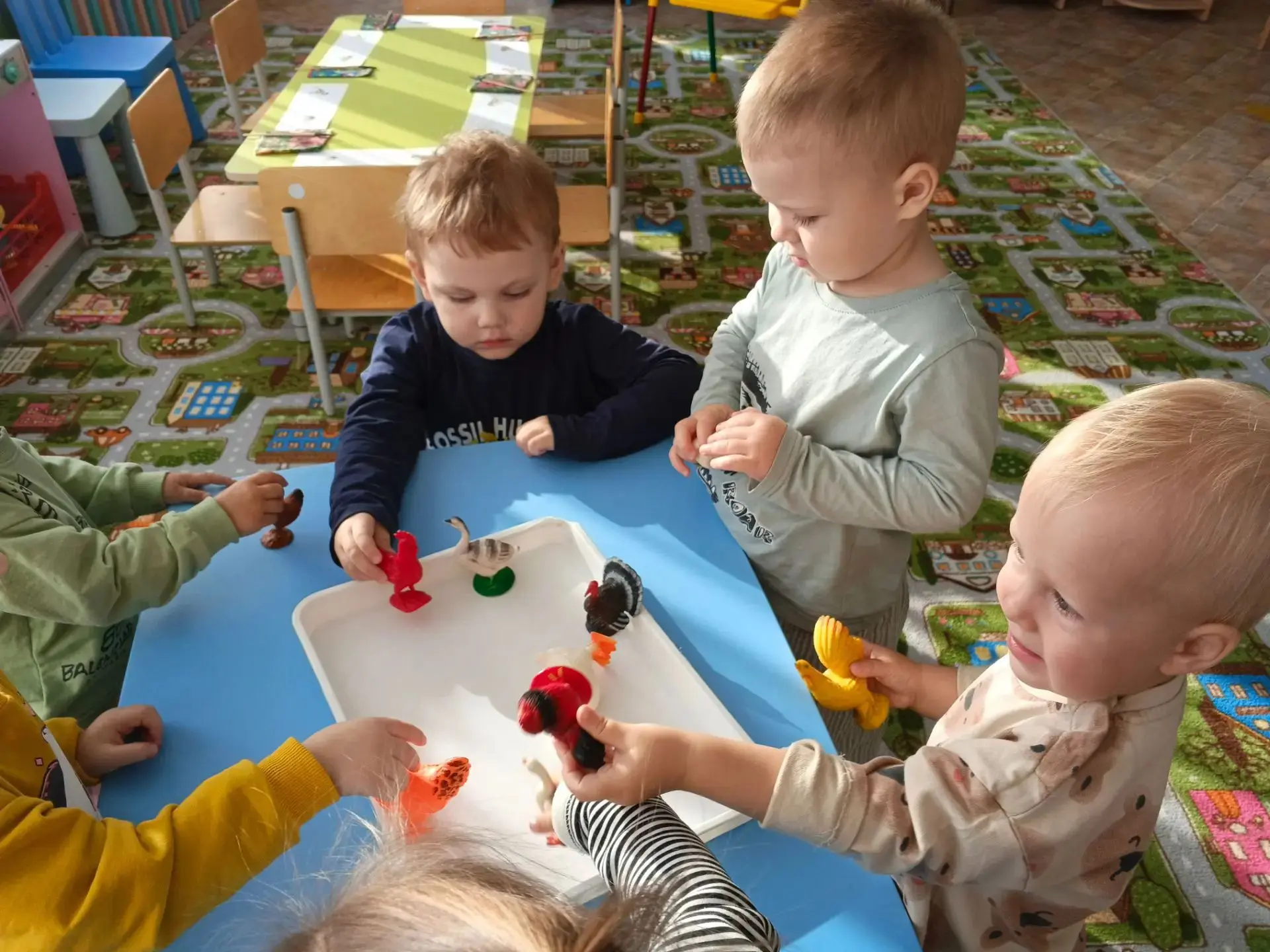 🎉 Сегодня в нашей группе "Сказка" прошёл особенный день — день заботы о пернатых! 🐦